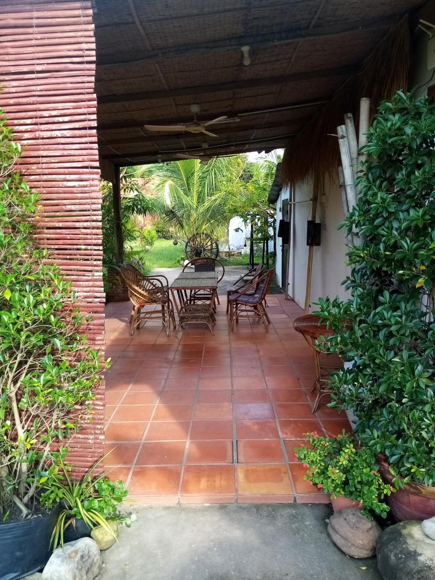 The Hidden Oasis Bungalows Kampot Exterior photo