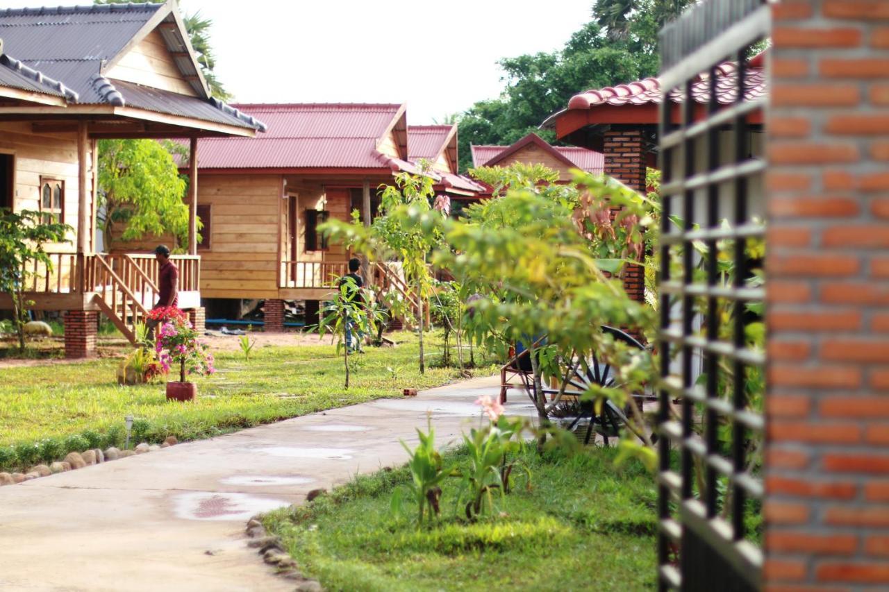 The Hidden Oasis Bungalows Kampot Exterior photo
