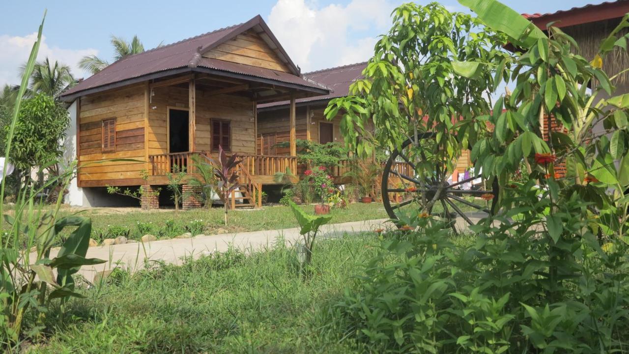 The Hidden Oasis Bungalows Kampot Exterior photo