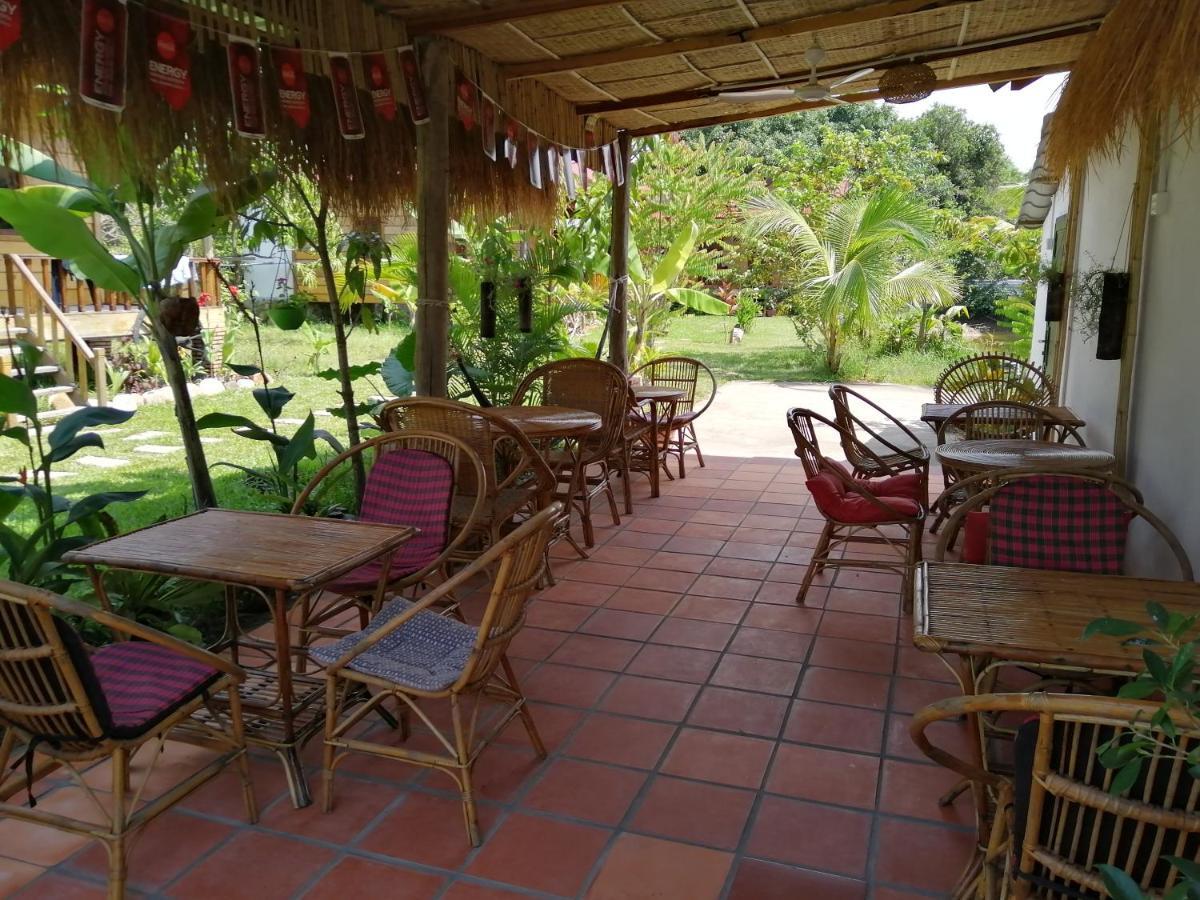 The Hidden Oasis Bungalows Kampot Exterior photo
